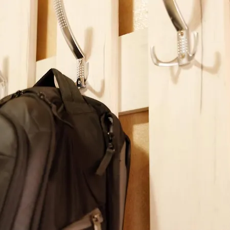 Alexandar Lejlighed *